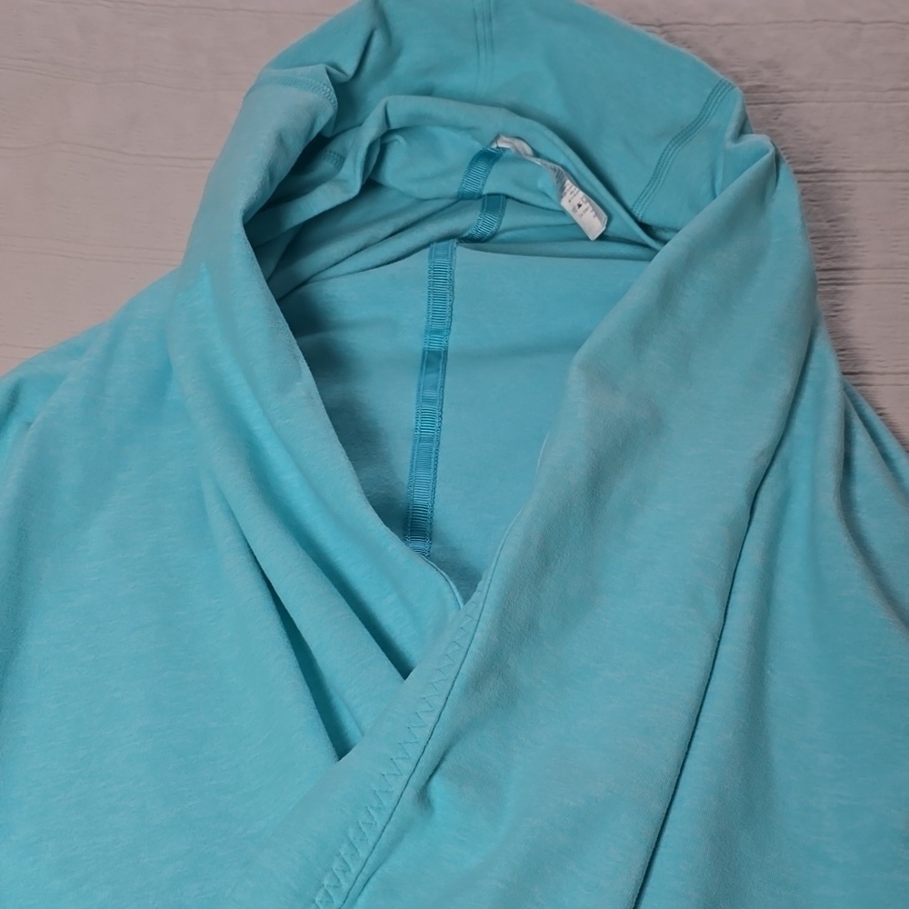 Ivivva by Lululemon Four Count Shrug Aqua Girls Size 10 - (See Condition Notes) - Picture 3 of 12